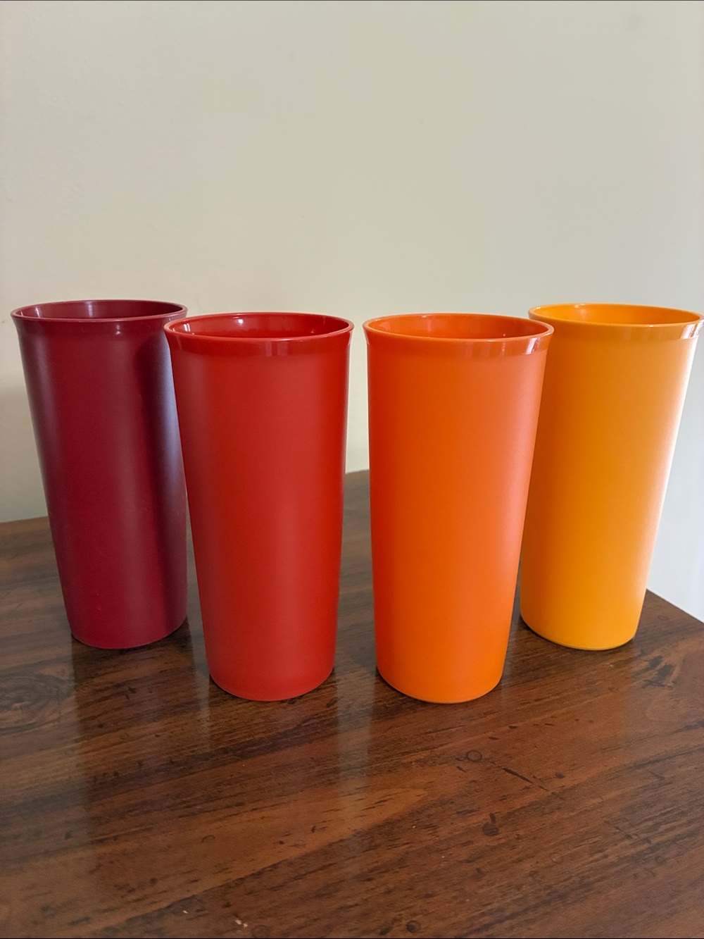 Tupperware - Pitcher and cups set - Picture 5 of 11